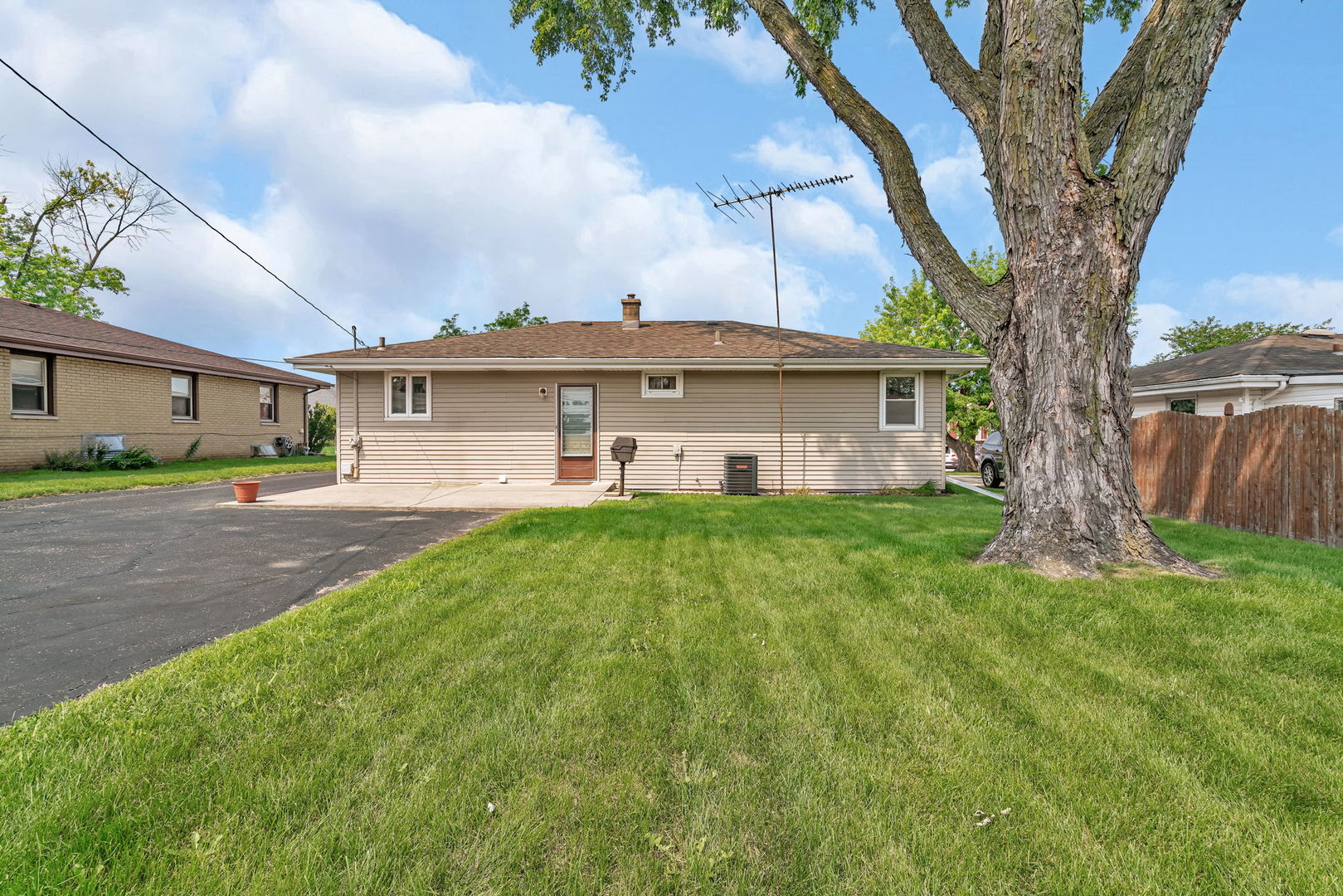 1308 Hosmer Street, Joliet, IL 60435
