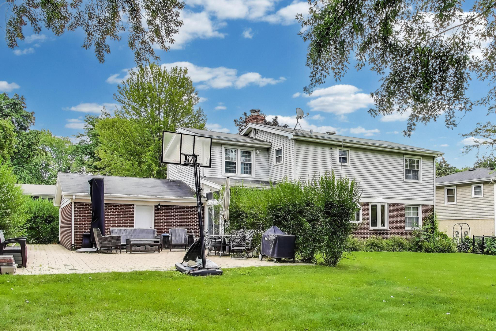 248 Beverly Road, Barrington, IL 60010