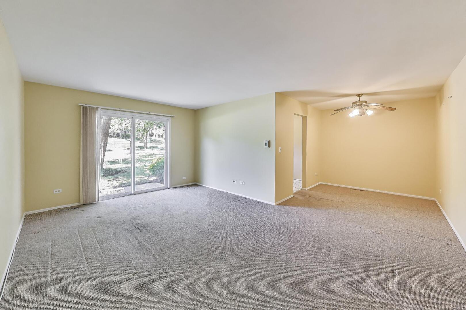 131 E Winchester Road #A, Libertyville, IL 60048