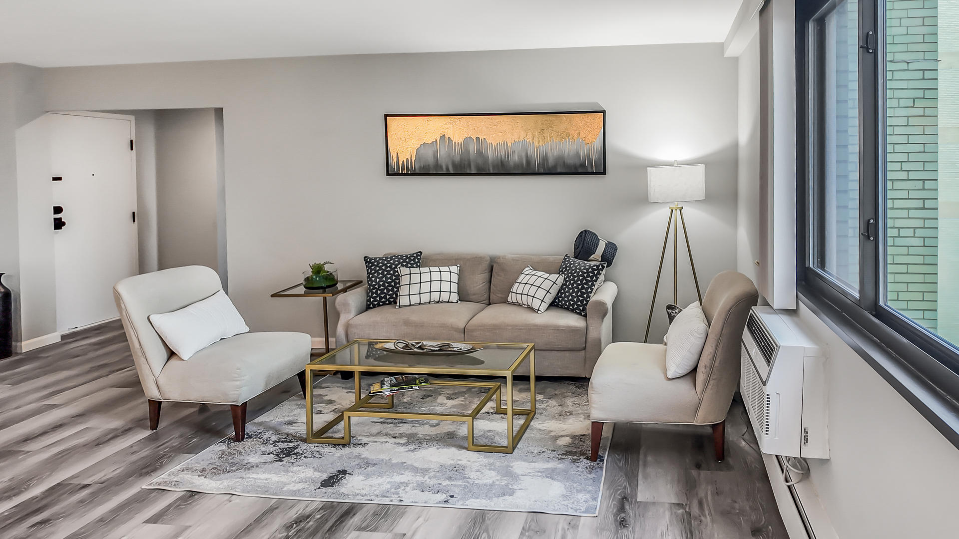 6300 N Sheridan Road #406, Chicago, IL 60660