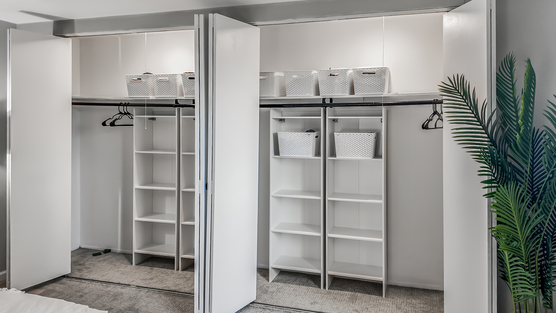 6300 N Sheridan Road #406, Chicago, IL 60660