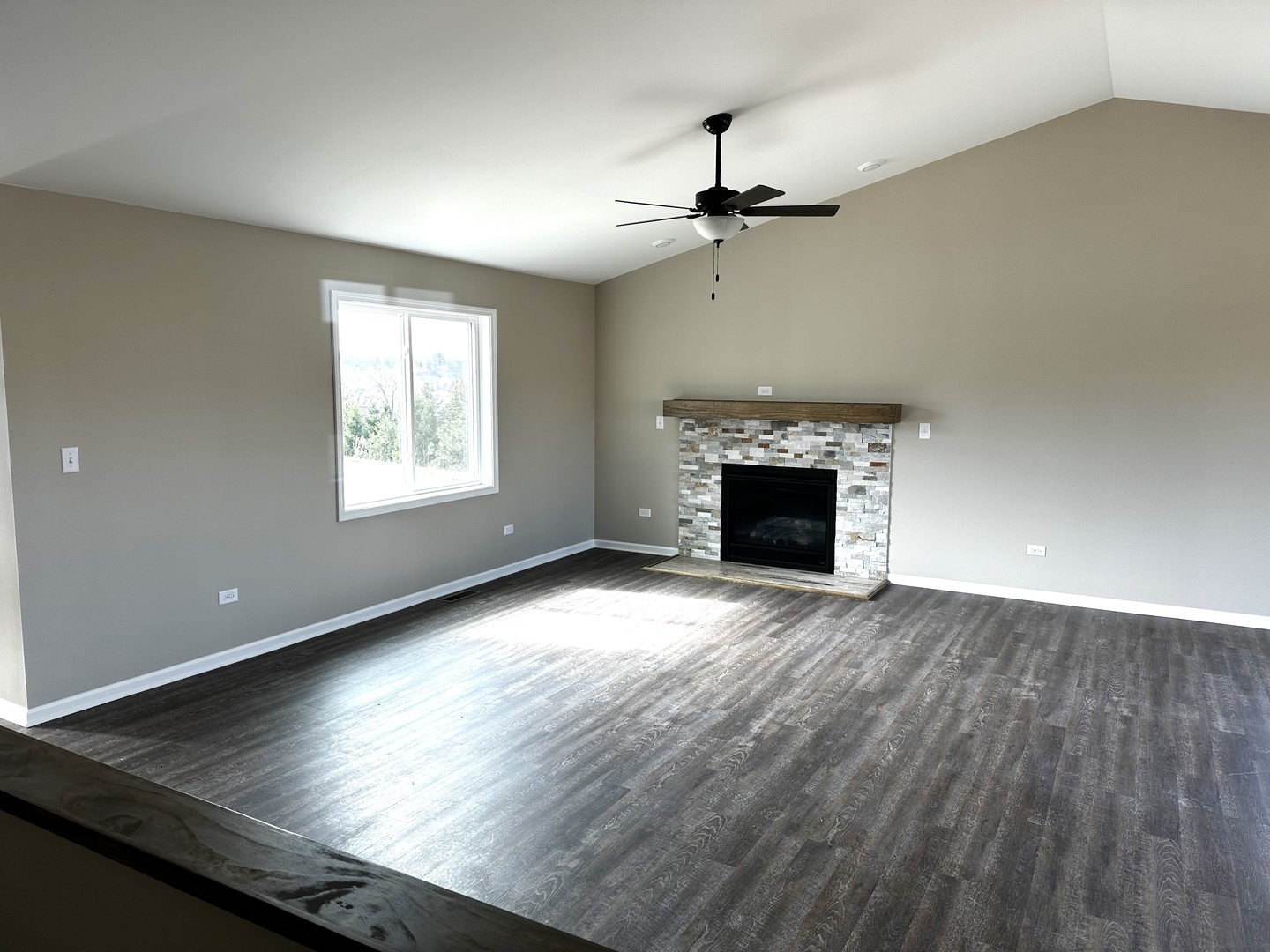317 Buena Terrace, Antioch, IL 60002