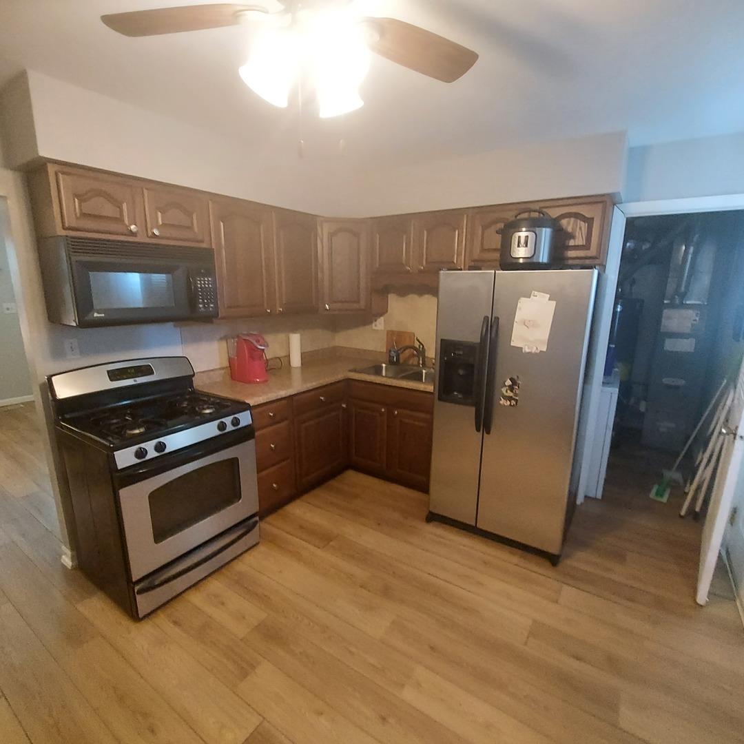 129 Galewood Drive, Bolingbrook, IL 60440