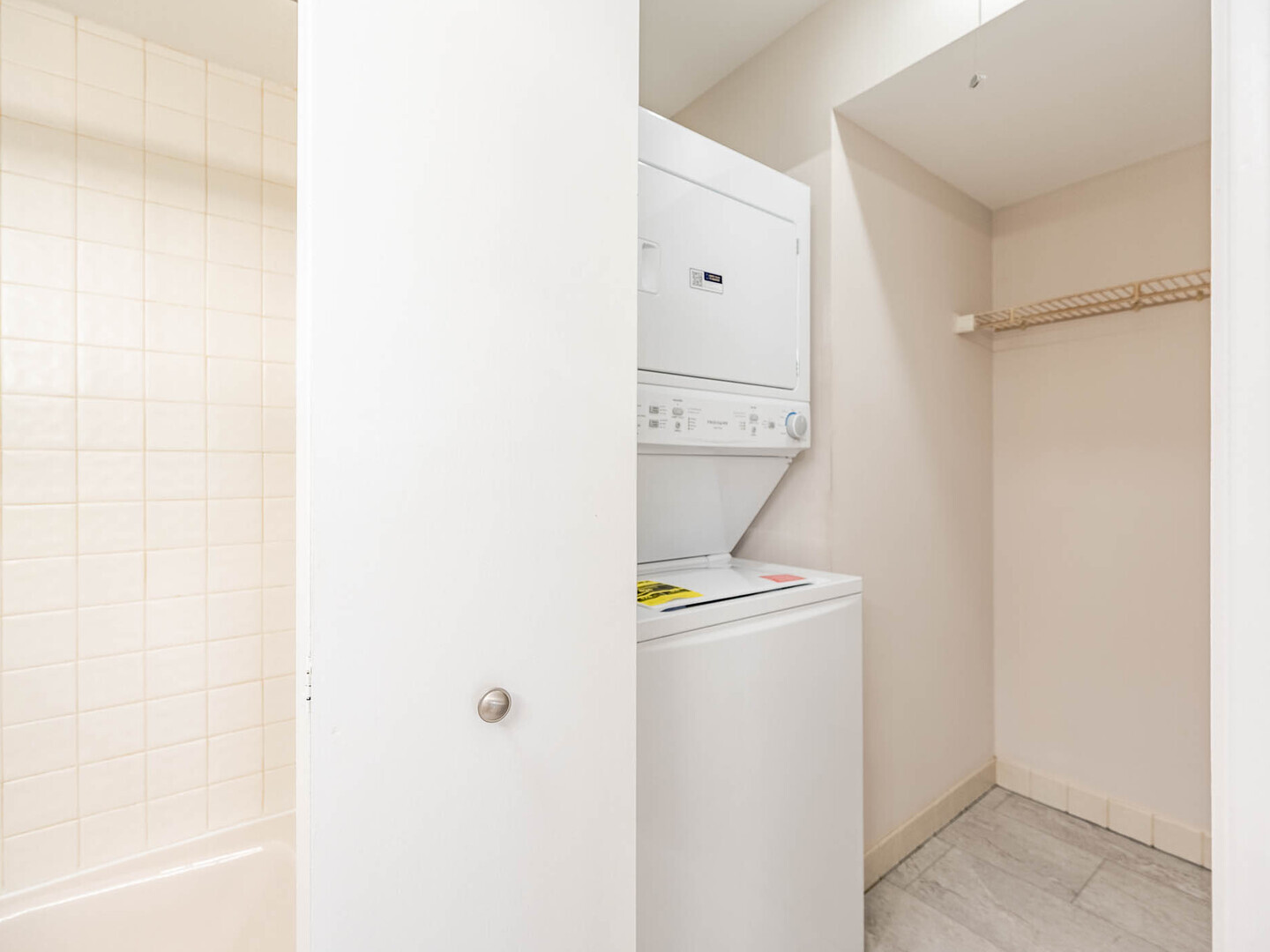 400 E Dundee Road #405C, Buffalo Grove, IL 60089