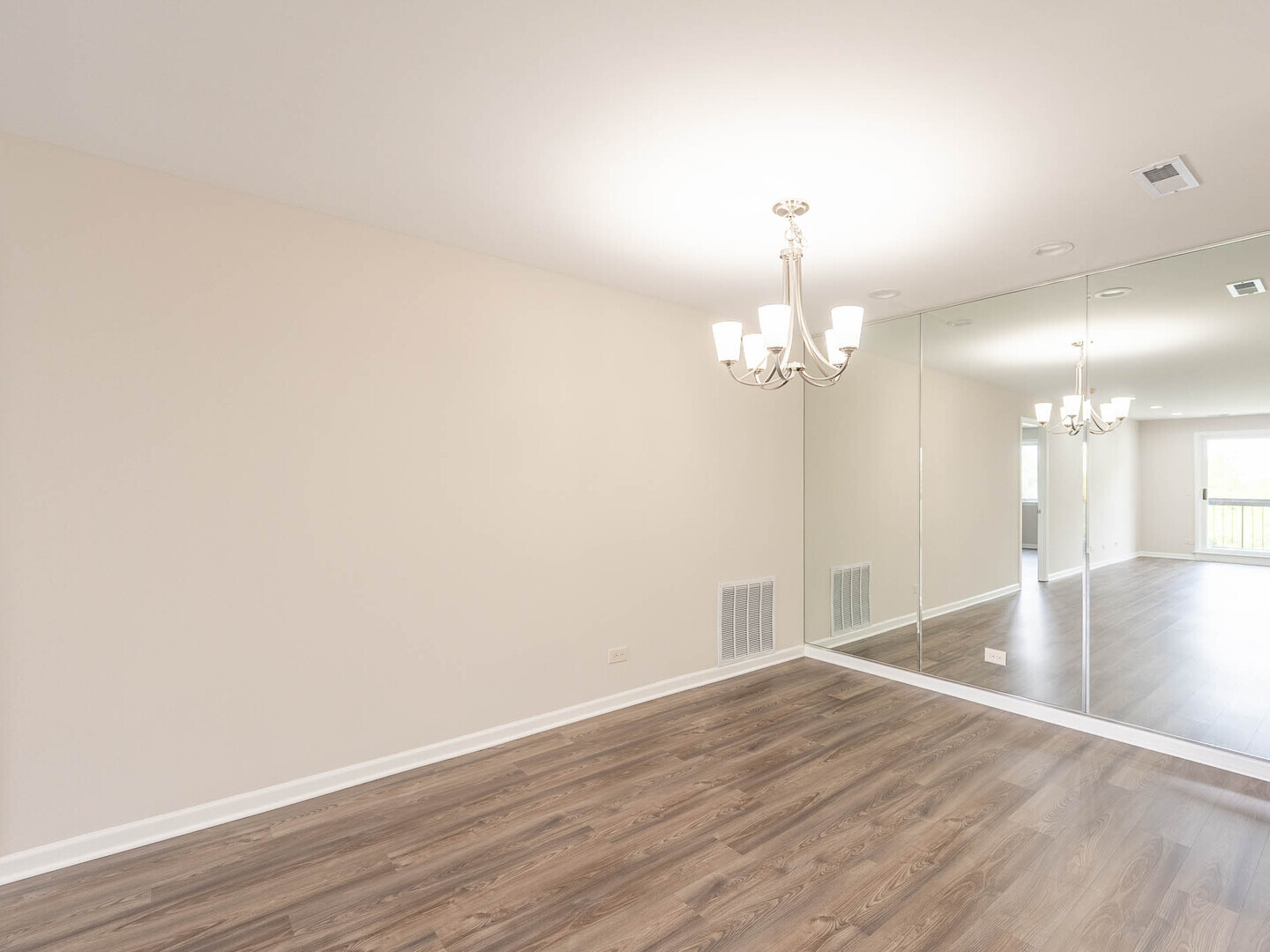 400 E Dundee Road #405C, Buffalo Grove, IL 60089