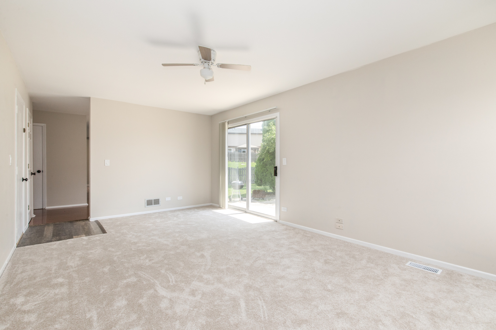 352 Country Lane, Algonquin, IL 60102