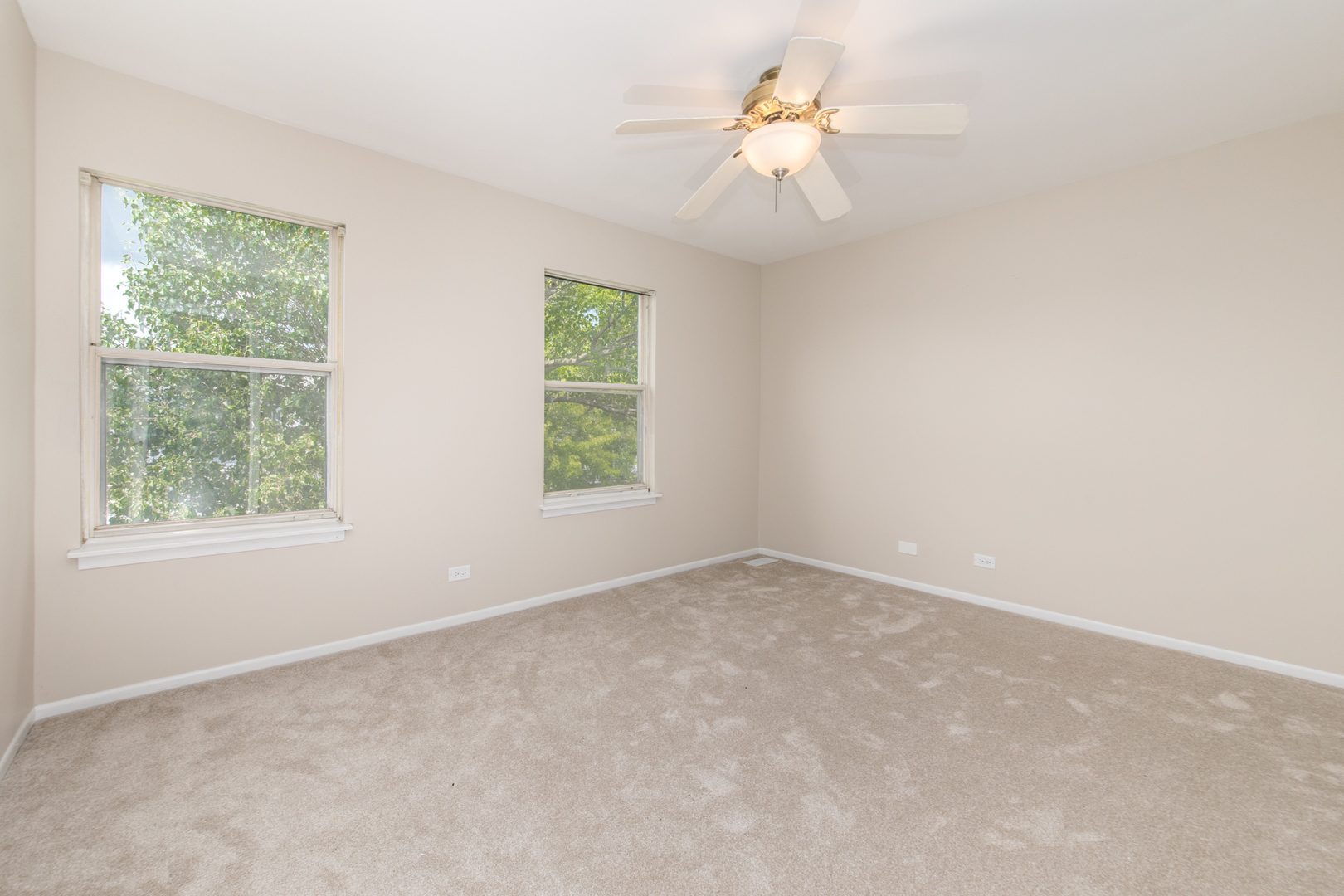 352 Country Lane, Algonquin, IL 60102