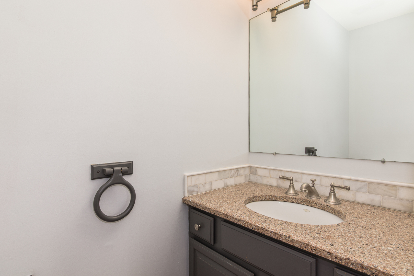 352 Country Lane, Algonquin, IL 60102