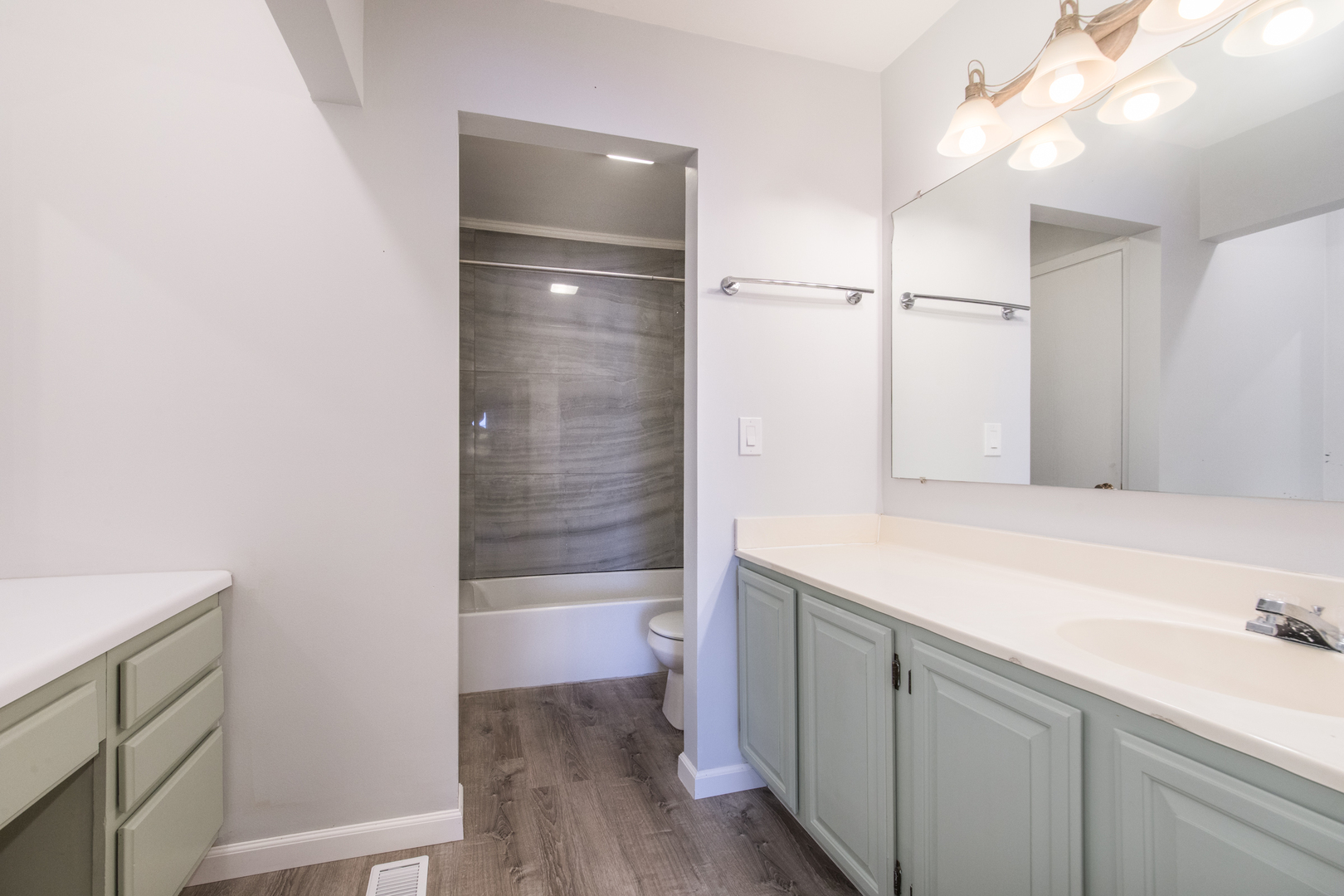 352 Country Lane, Algonquin, IL 60102