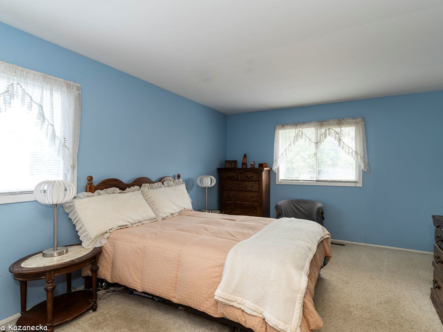 18350 W Linda Lane, Gurnee, IL 60031