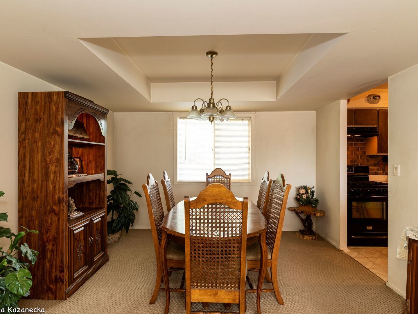 18350 W Linda Lane, Gurnee, IL 60031