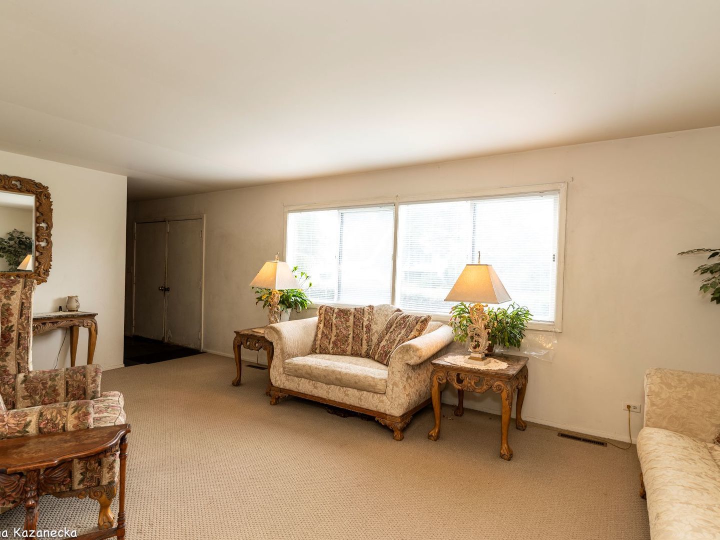 18350 W Linda Lane, Gurnee, IL 60031