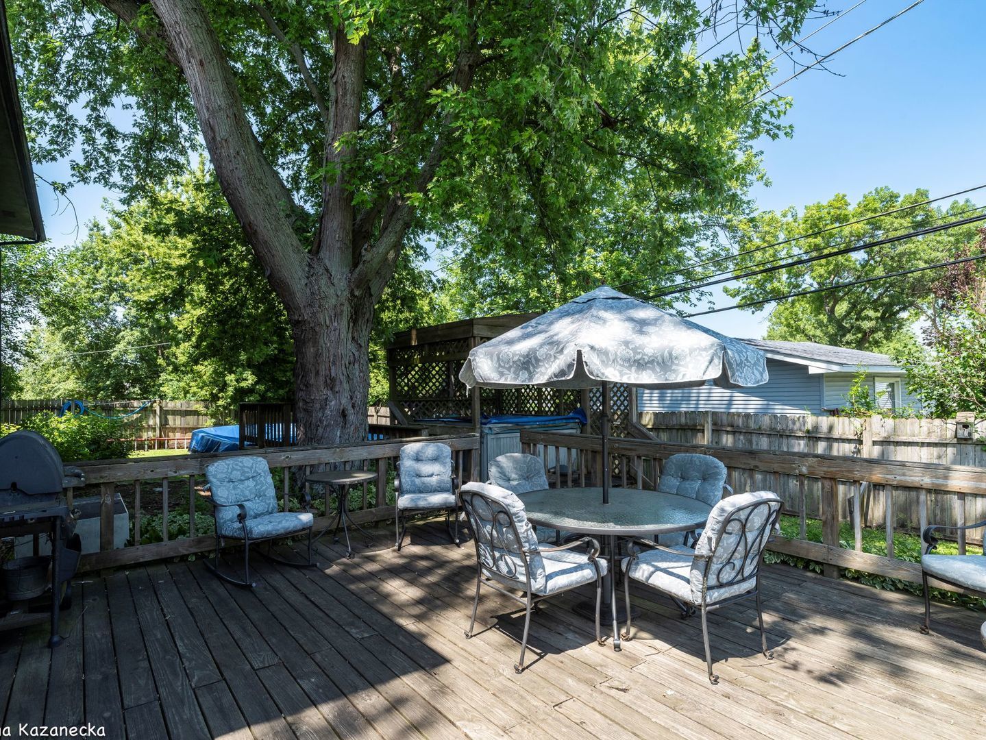 18350 W Linda Lane, Gurnee, IL 60031