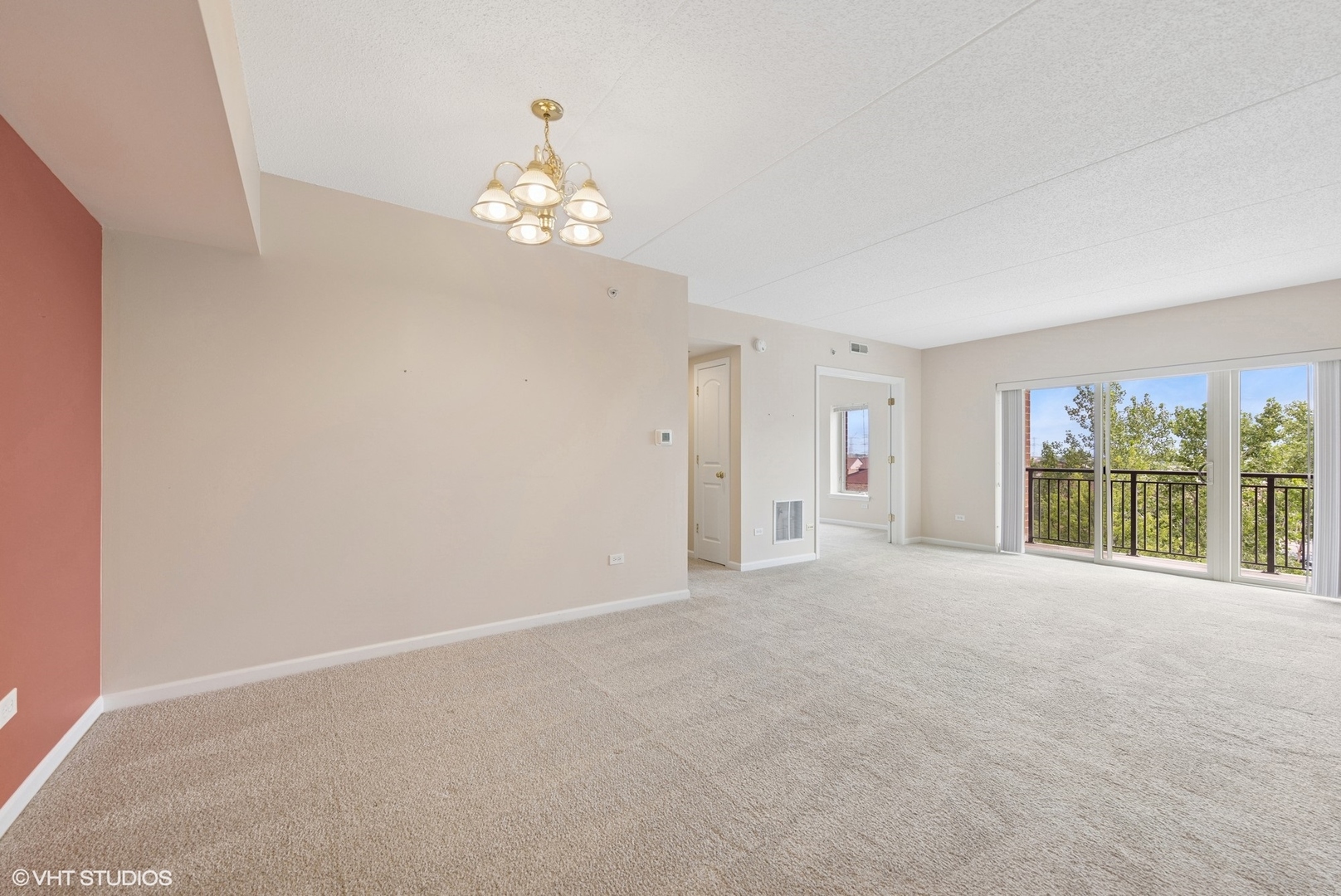 615 Perrie Drive #407, Elk Grove Village, IL 60007