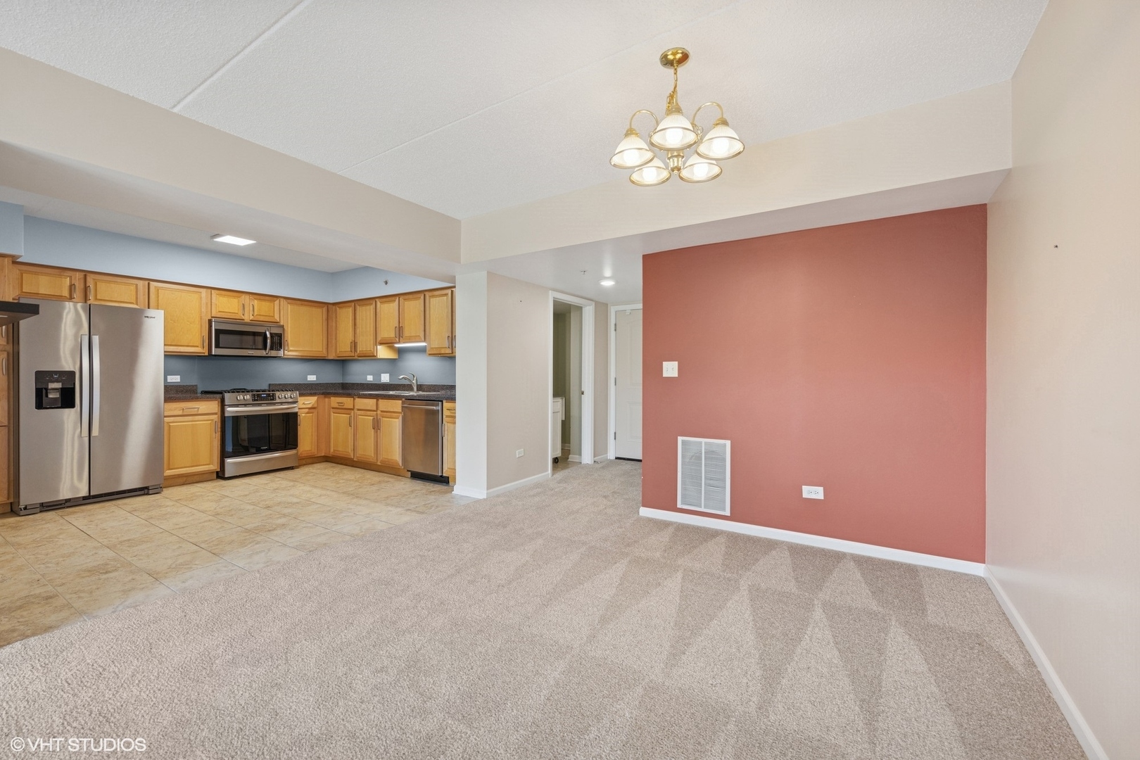 615 Perrie Drive #407, Elk Grove Village, IL 60007