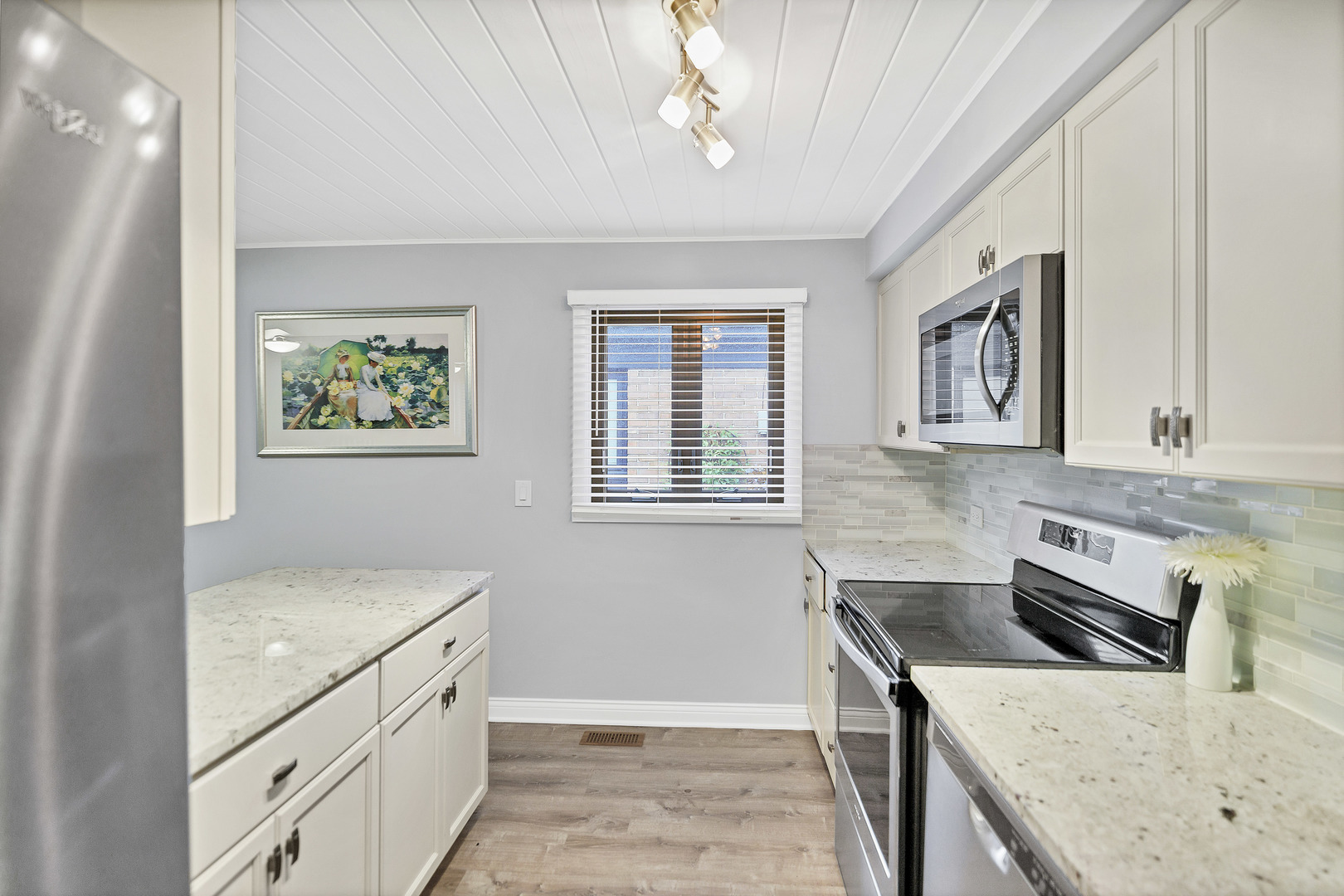 7754 W Higgins Road #J, Chicago, IL 60631