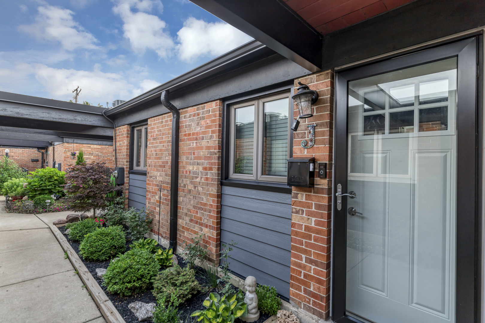 7754 W Higgins Road #J, Chicago, IL 60631