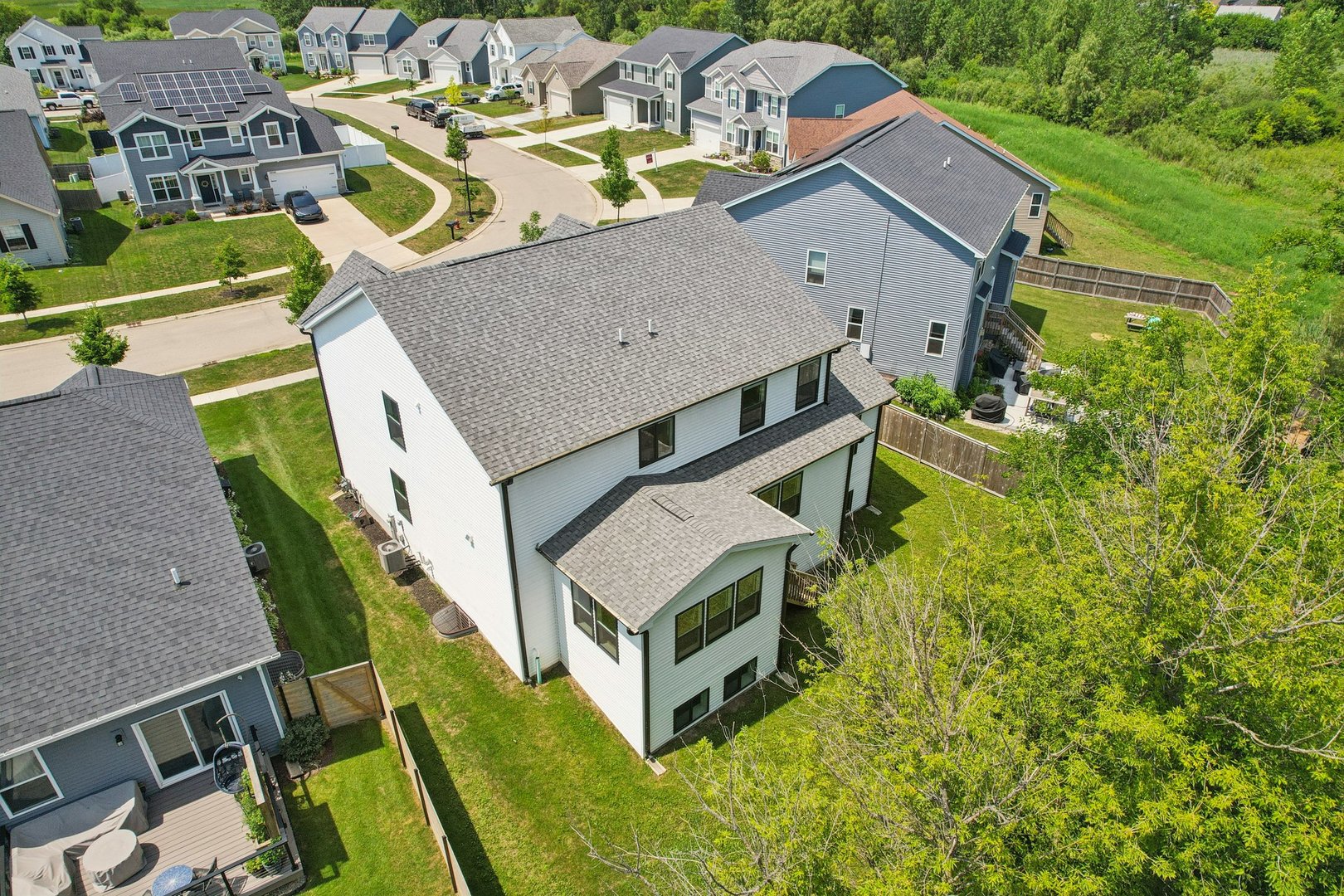 32044 Savannah Drive, Lakemoor, IL 60051