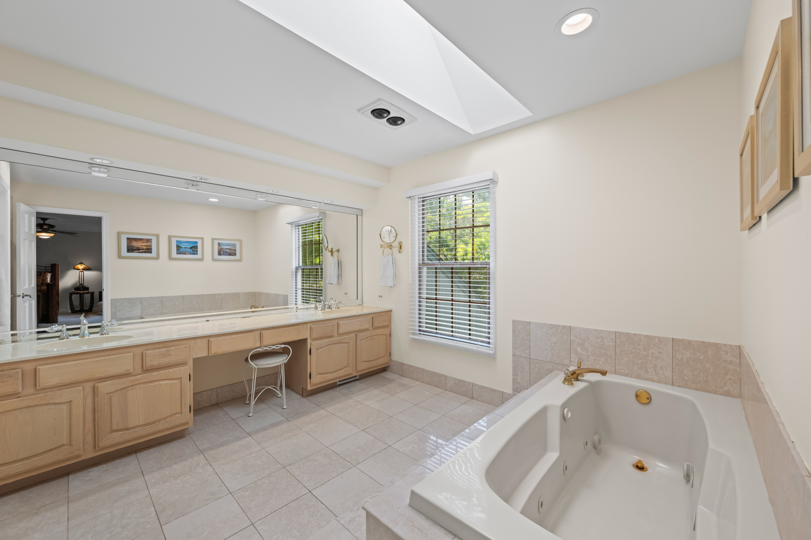603 Cherbourg Court, Buffalo Grove, IL 60089