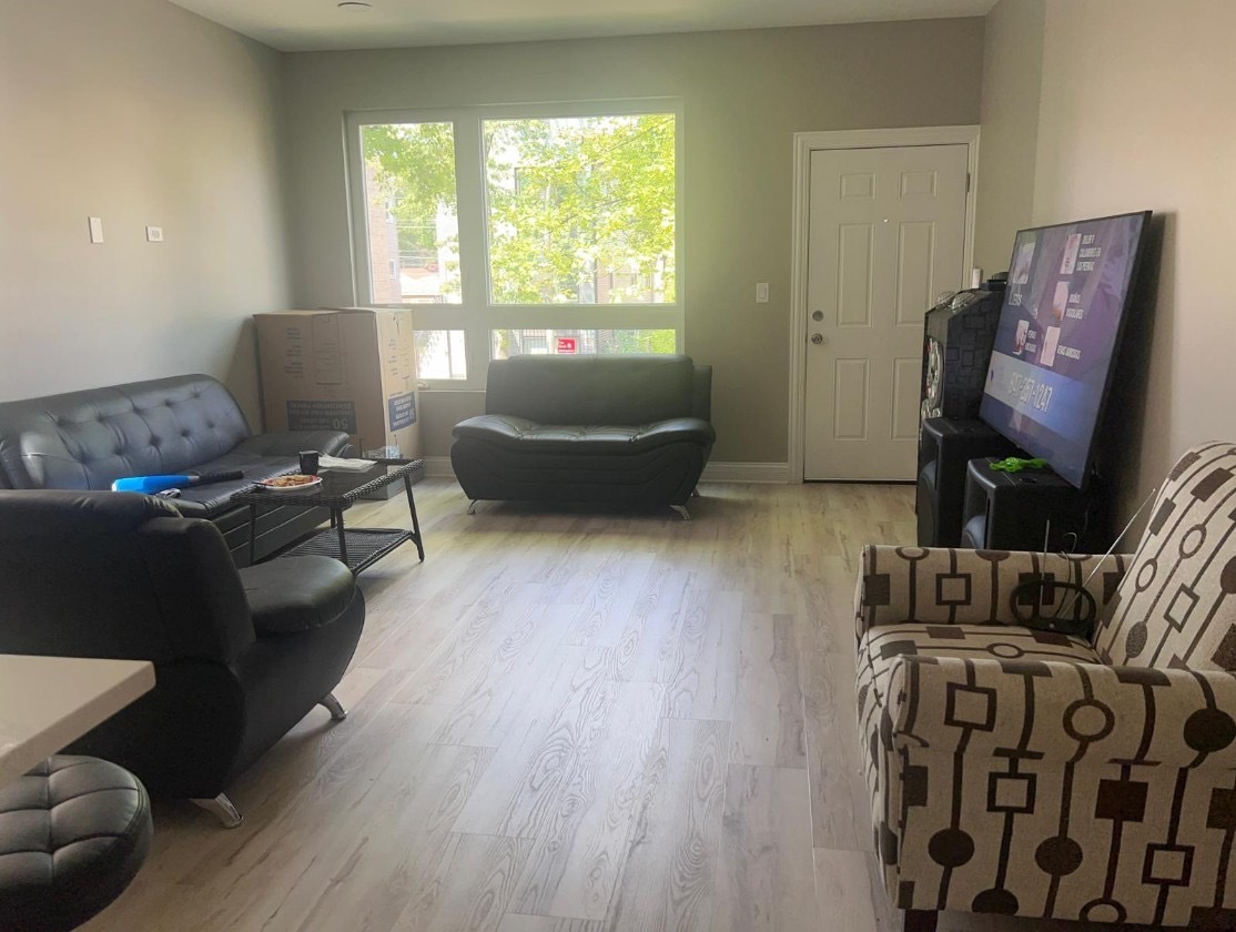 1051 N Springfield Avenue, Chicago, IL 60651