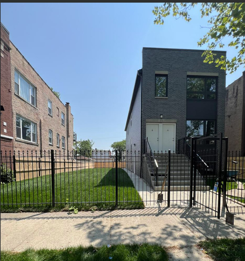 1051 N Springfield Avenue, Chicago, IL 60651