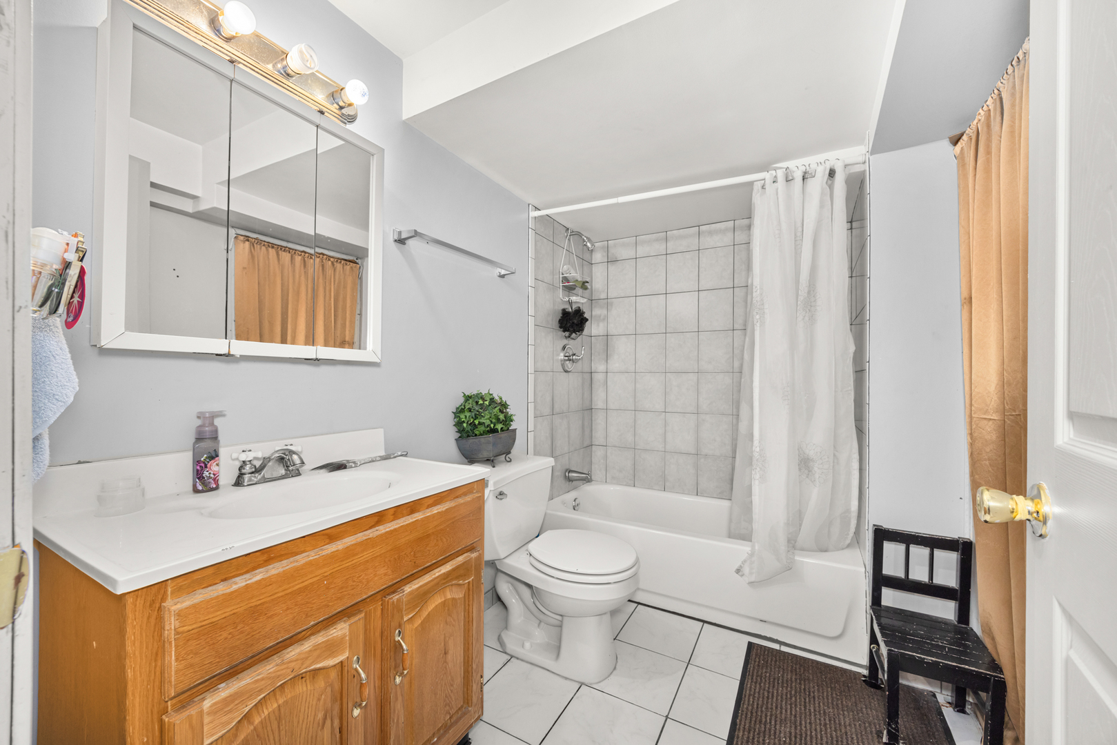1406 BRUMMEL Street, Evanston, IL 60202