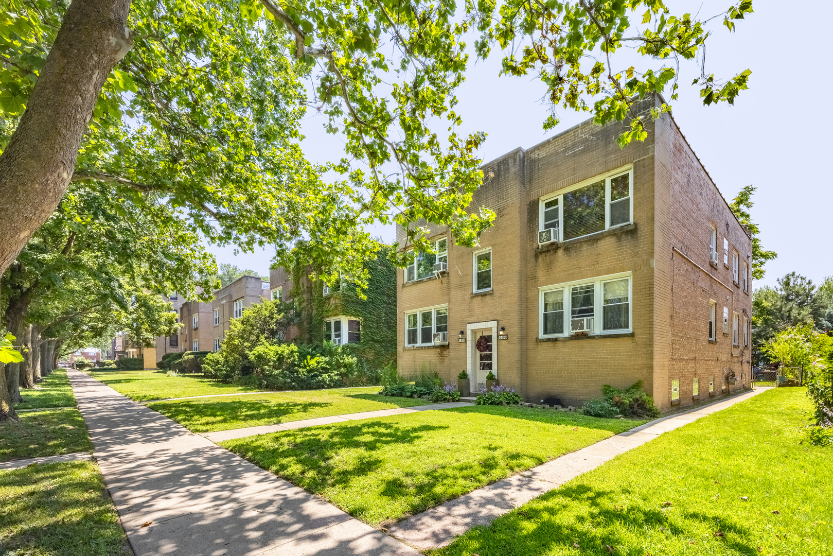 1406 BRUMMEL Street, Evanston, IL 60202