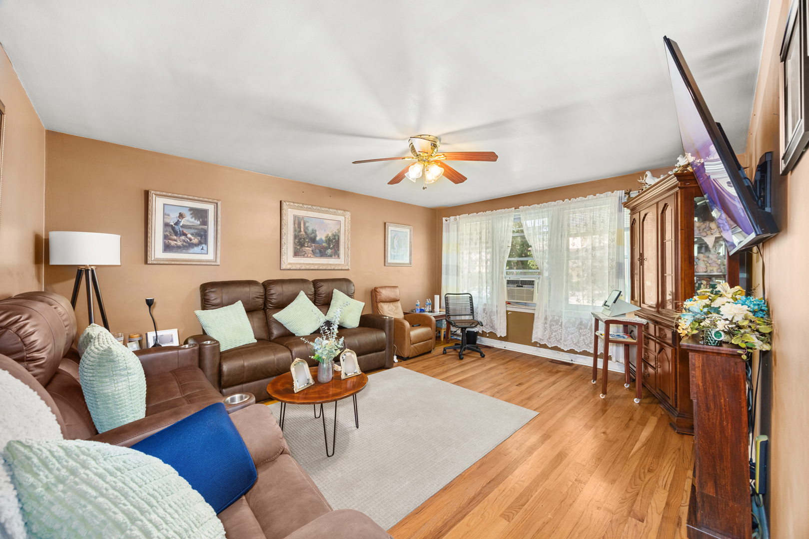 1406 BRUMMEL Street, Evanston, IL 60202