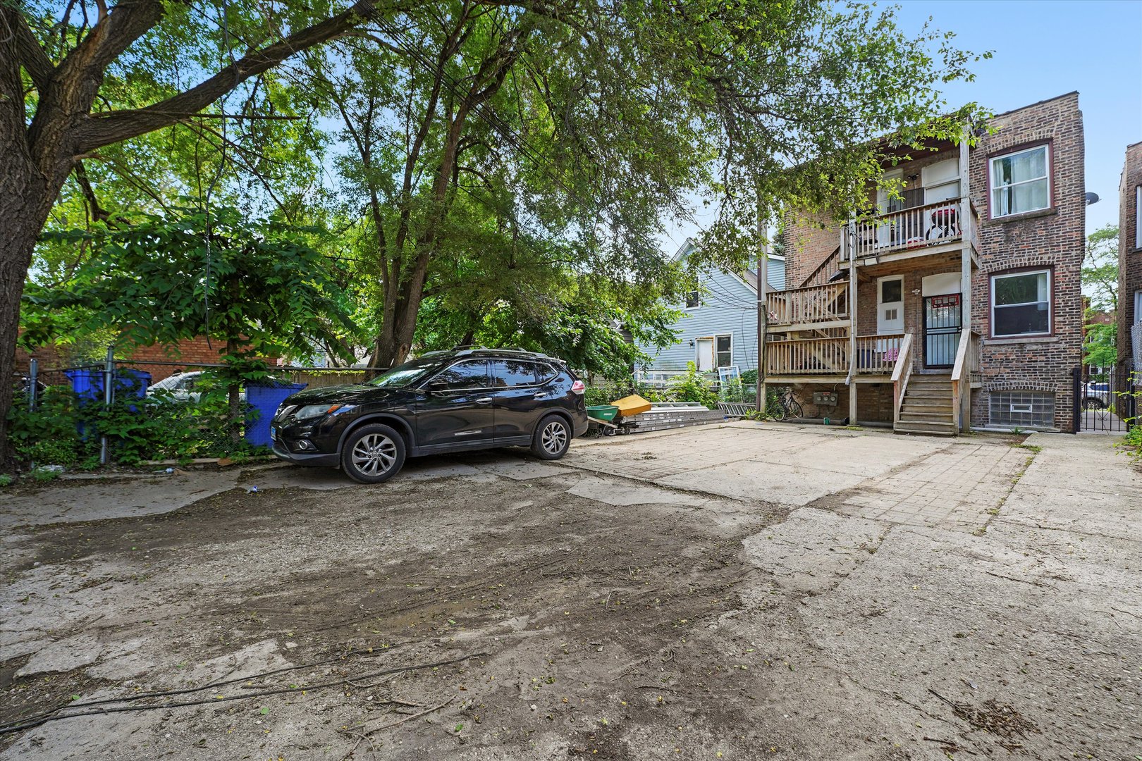 4952 W Augusta Boulevard, Chicago, IL 60651