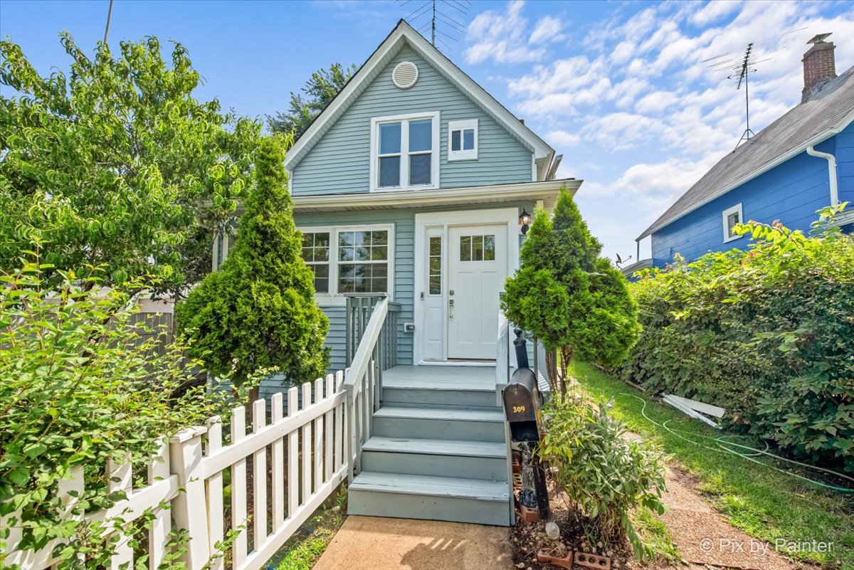 309 Griswold Street, Elgin, IL 60123