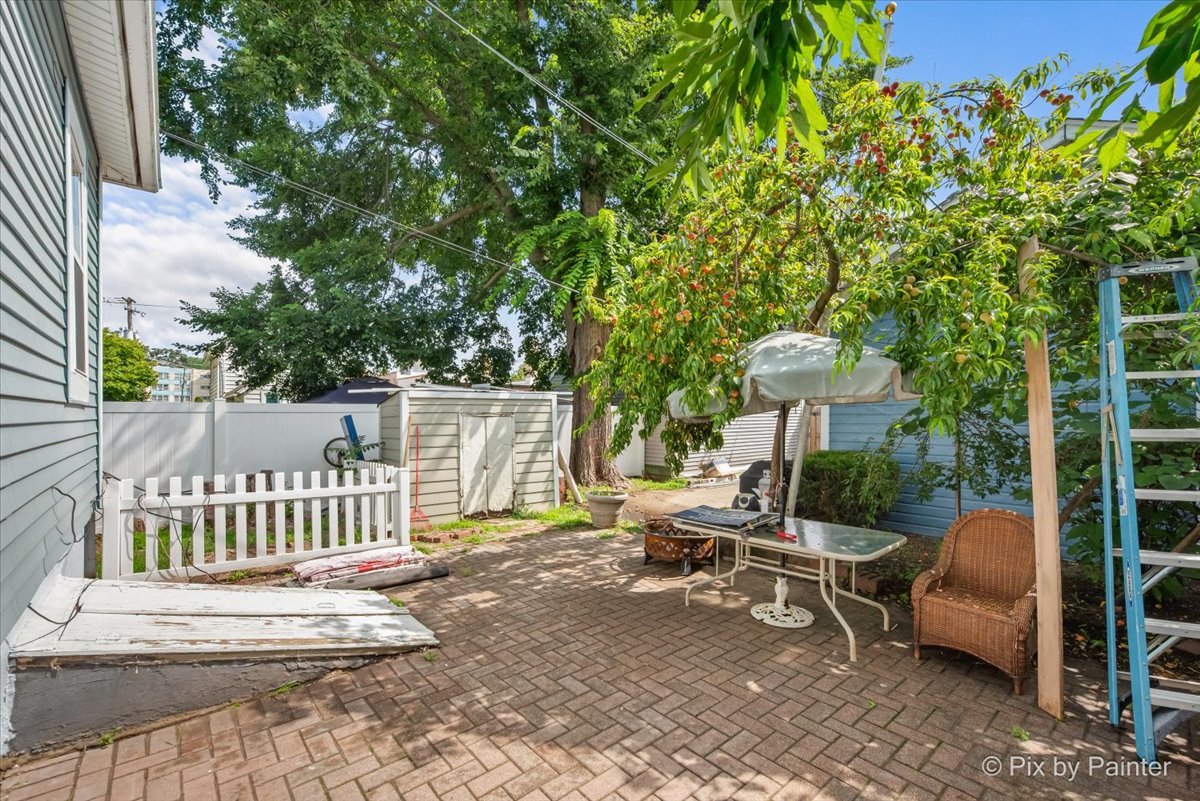 309 Griswold Street, Elgin, IL 60123