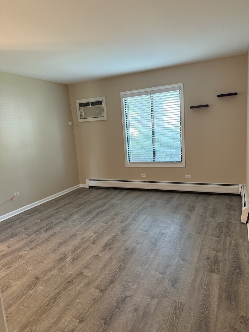 239 W Court Of Shorewood #1B, Vernon Hills, IL 60061
