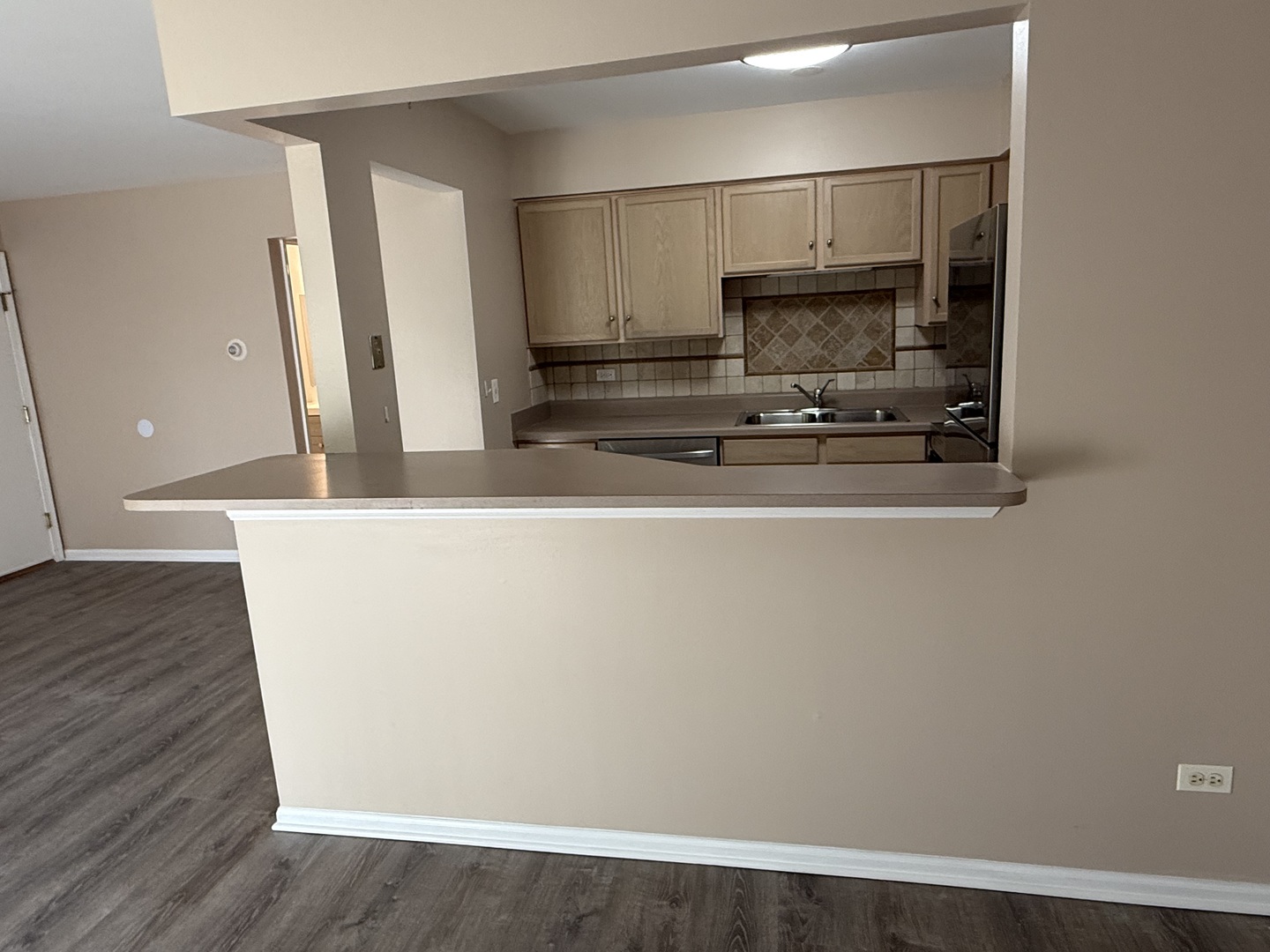 239 W Court Of Shorewood #1B, Vernon Hills, IL 60061