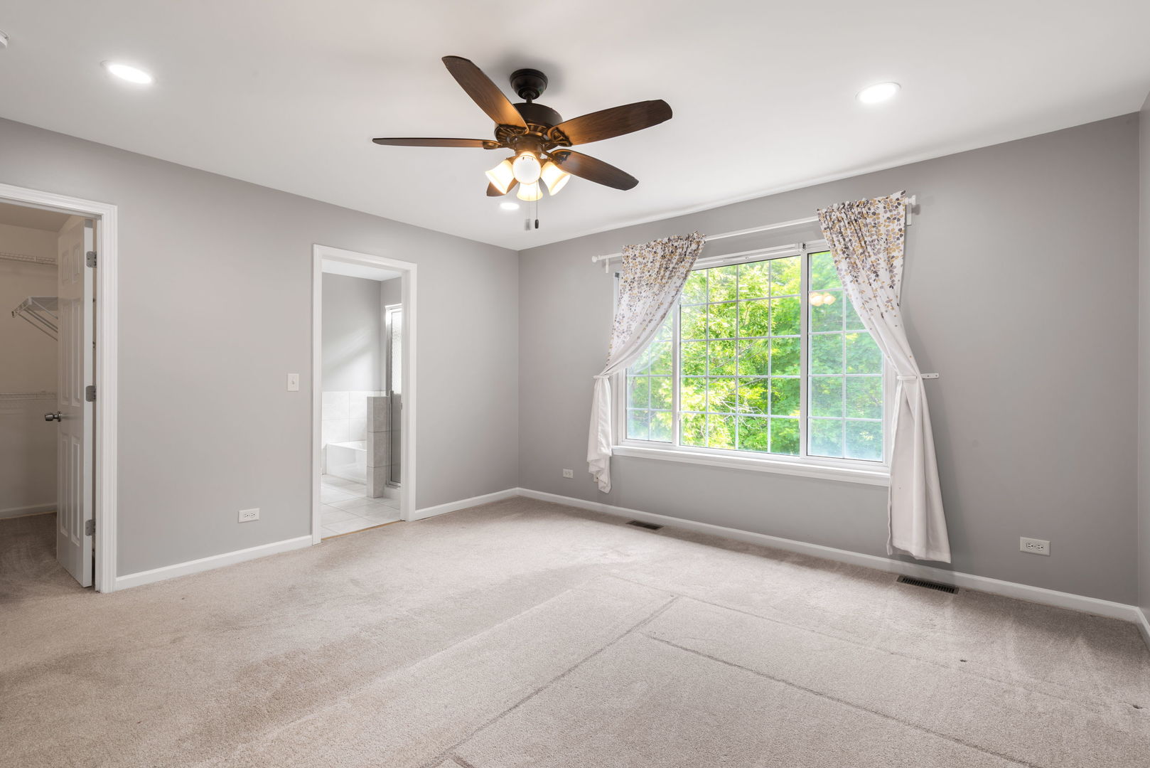 3331 Rosecroft Lane, Naperville, IL 60564