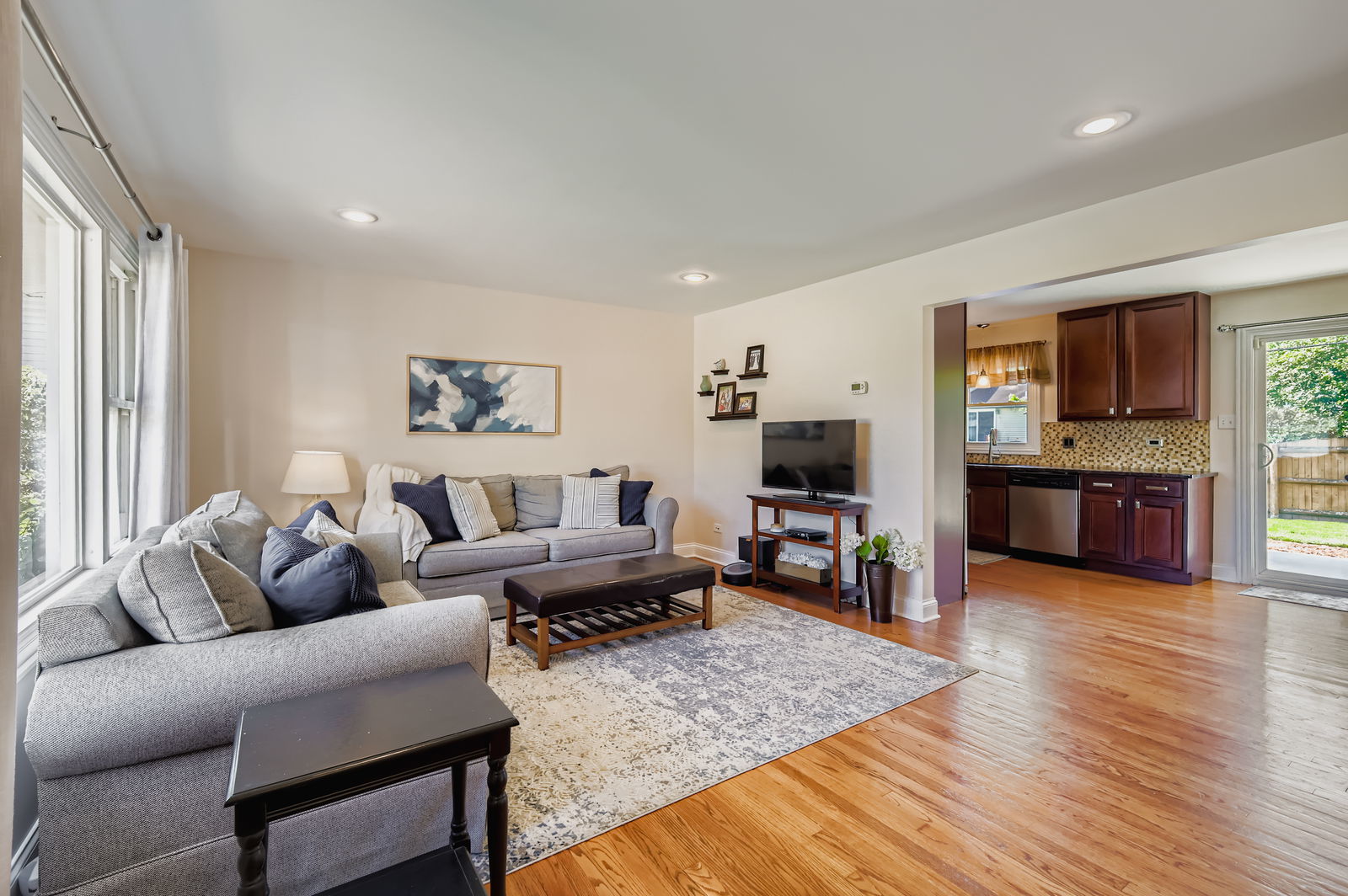 7513 Dorothy Lane, Tinley Park, IL 60477