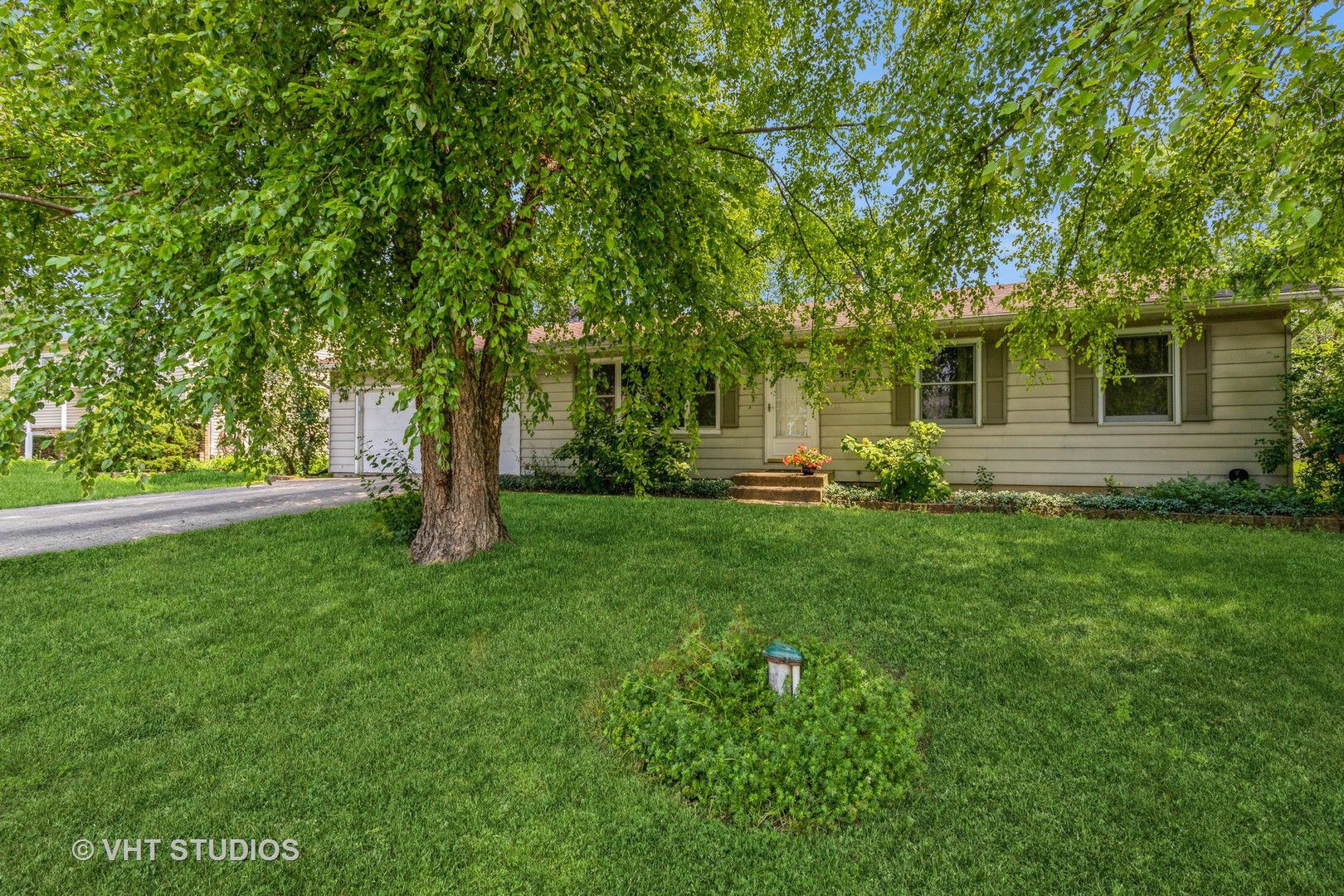 36563 N Helen Drive, Lake Villa, IL 60046