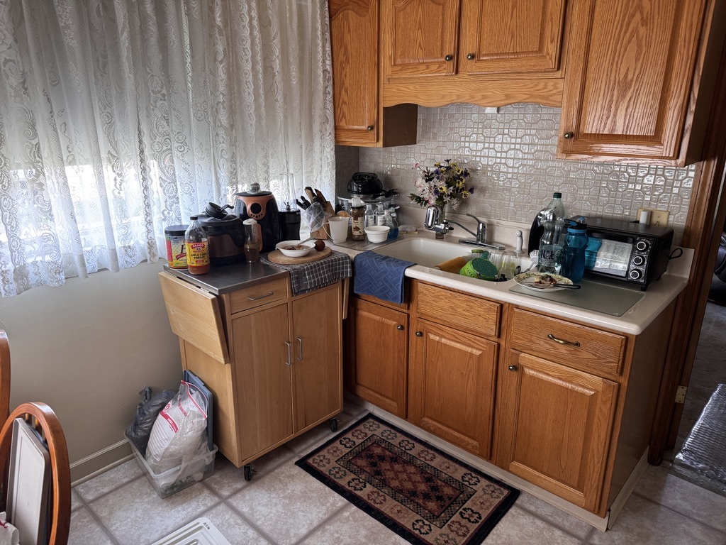 2257 S 15th Avenue, North Riverside, IL 60546