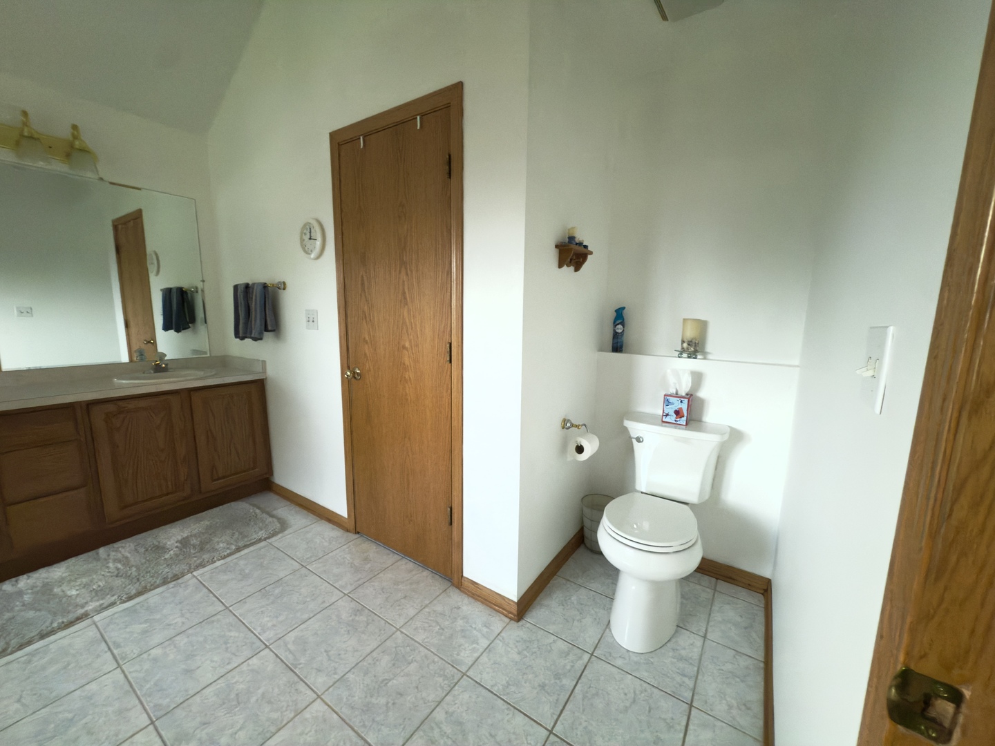 8440 Mayfield Avenue, Burbank, IL 60459