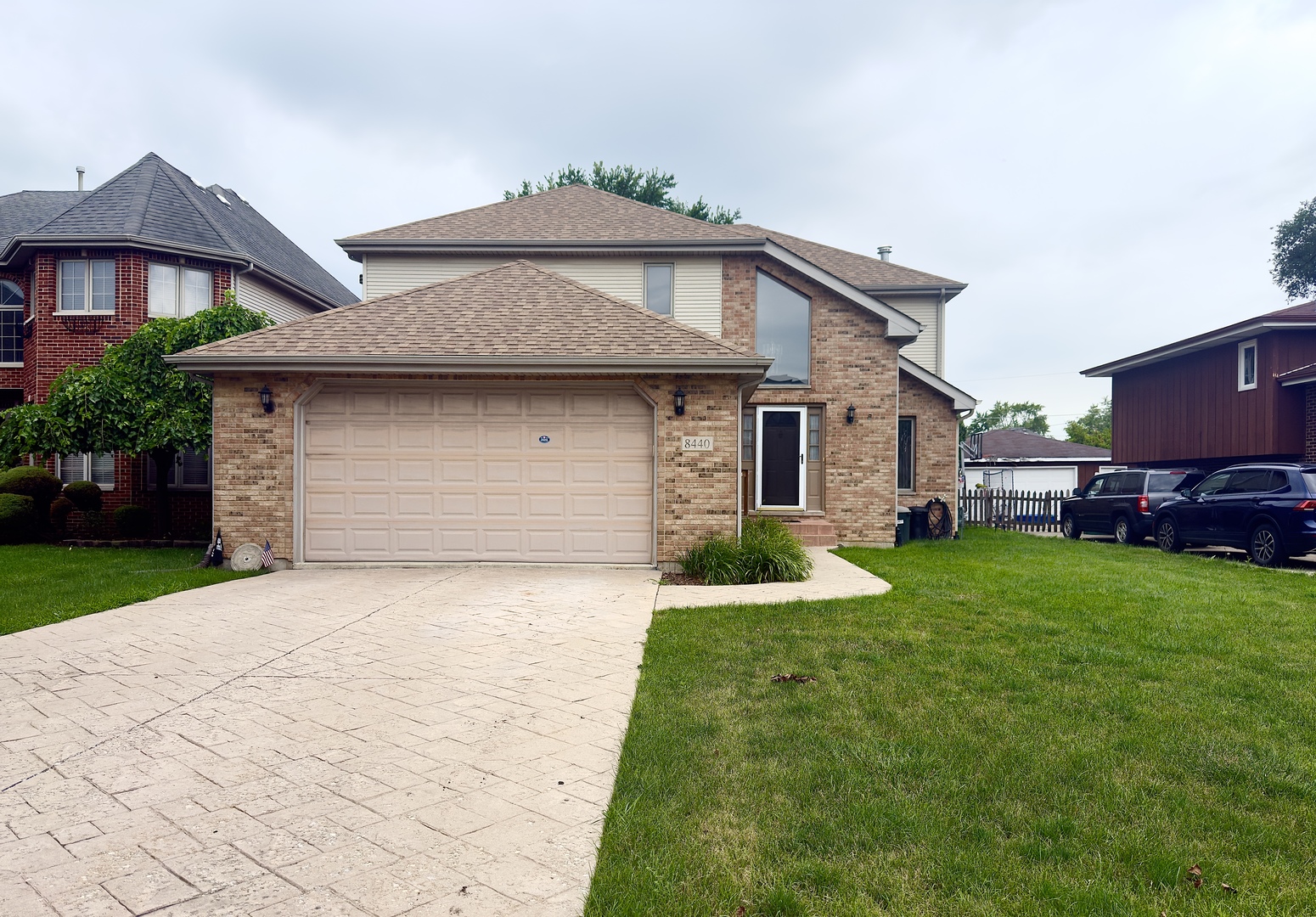 8440 Mayfield Avenue, Burbank, IL 60459