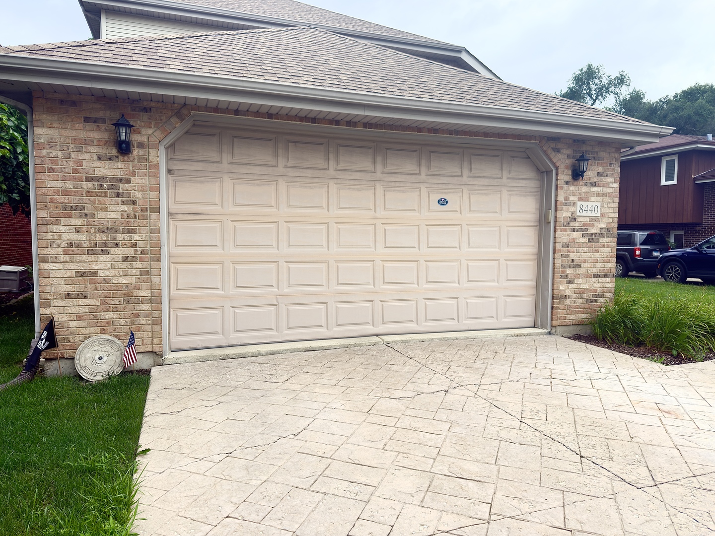 8440 Mayfield Avenue, Burbank, IL 60459