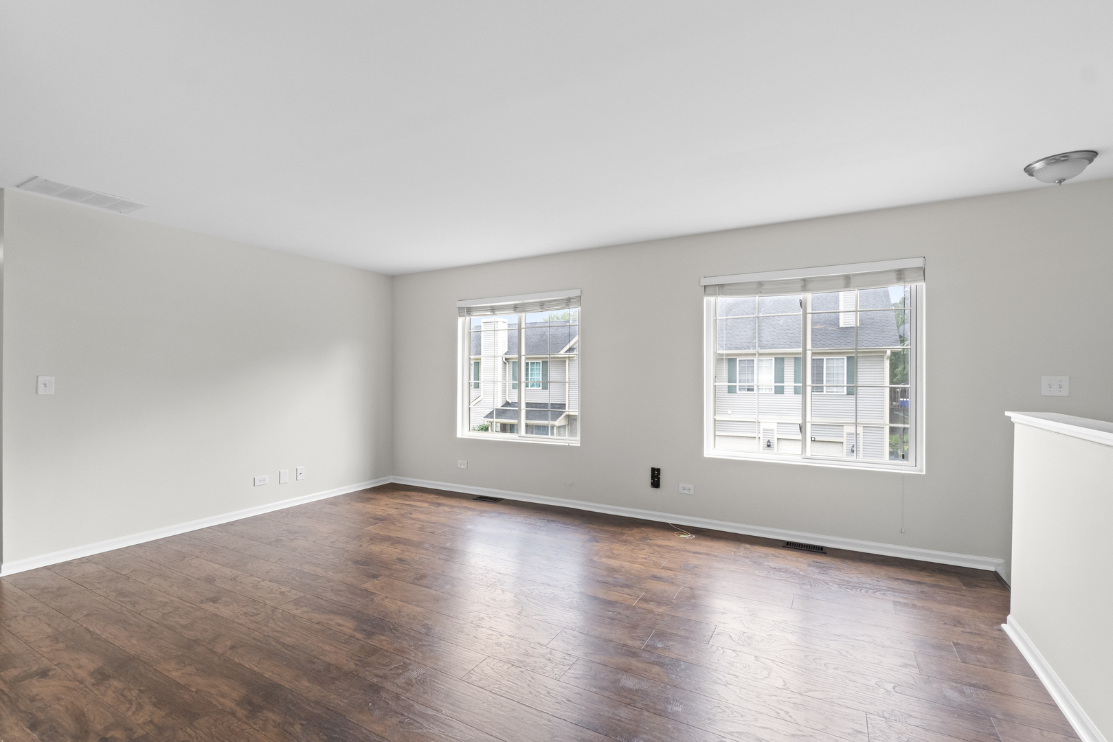 336 Windsor Court #D, South Elgin, IL 60177