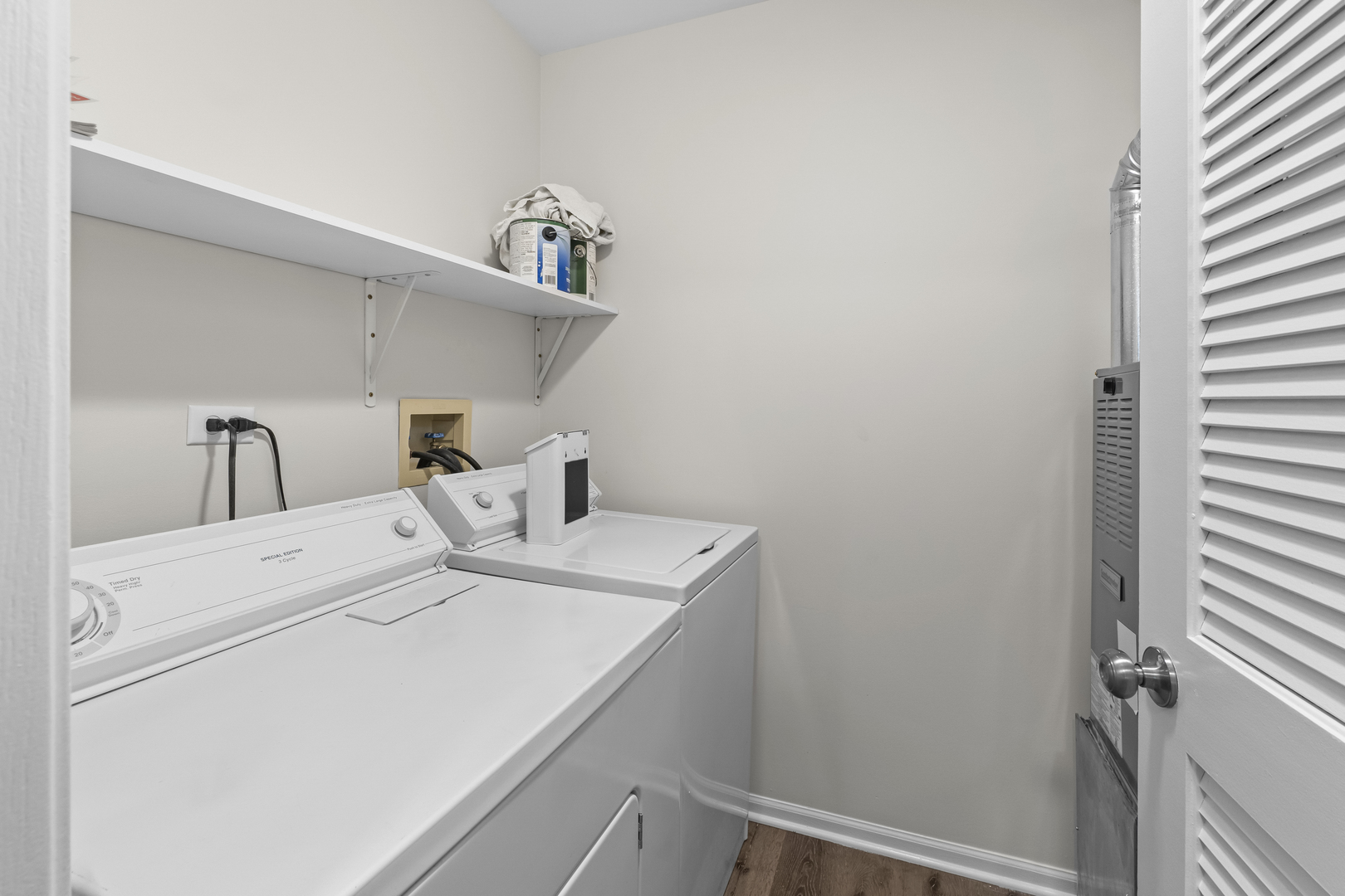336 Windsor Court #D, South Elgin, IL 60177