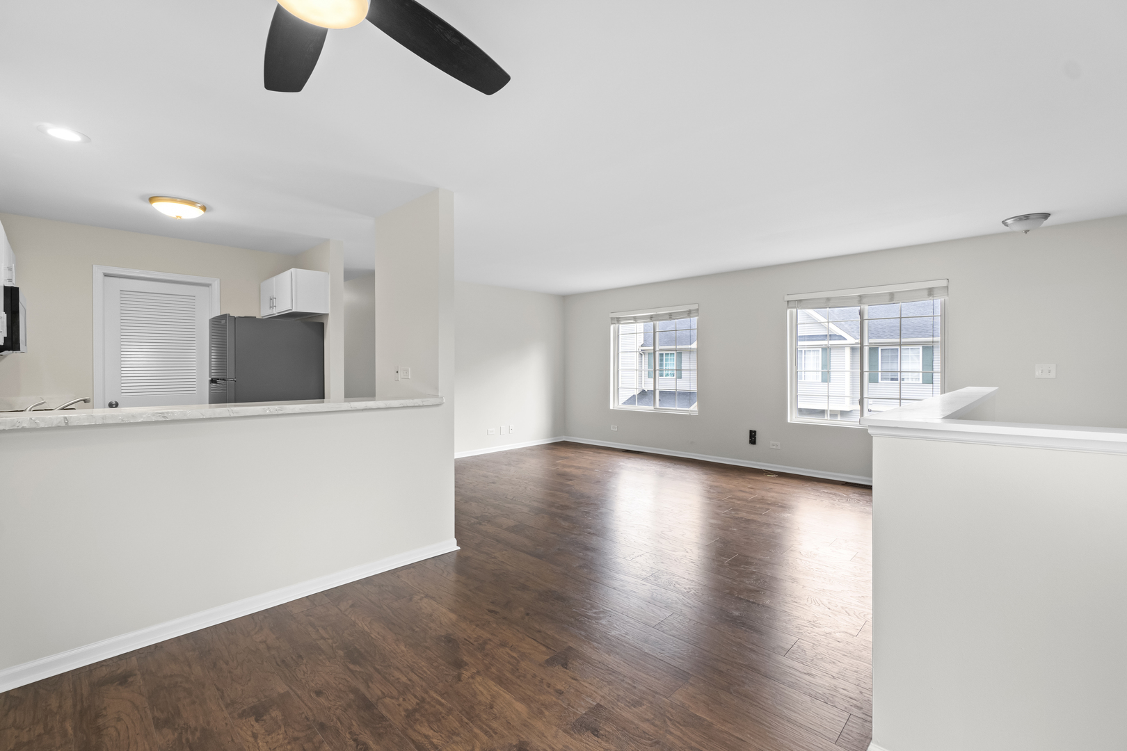 336 Windsor Court #D, South Elgin, IL 60177