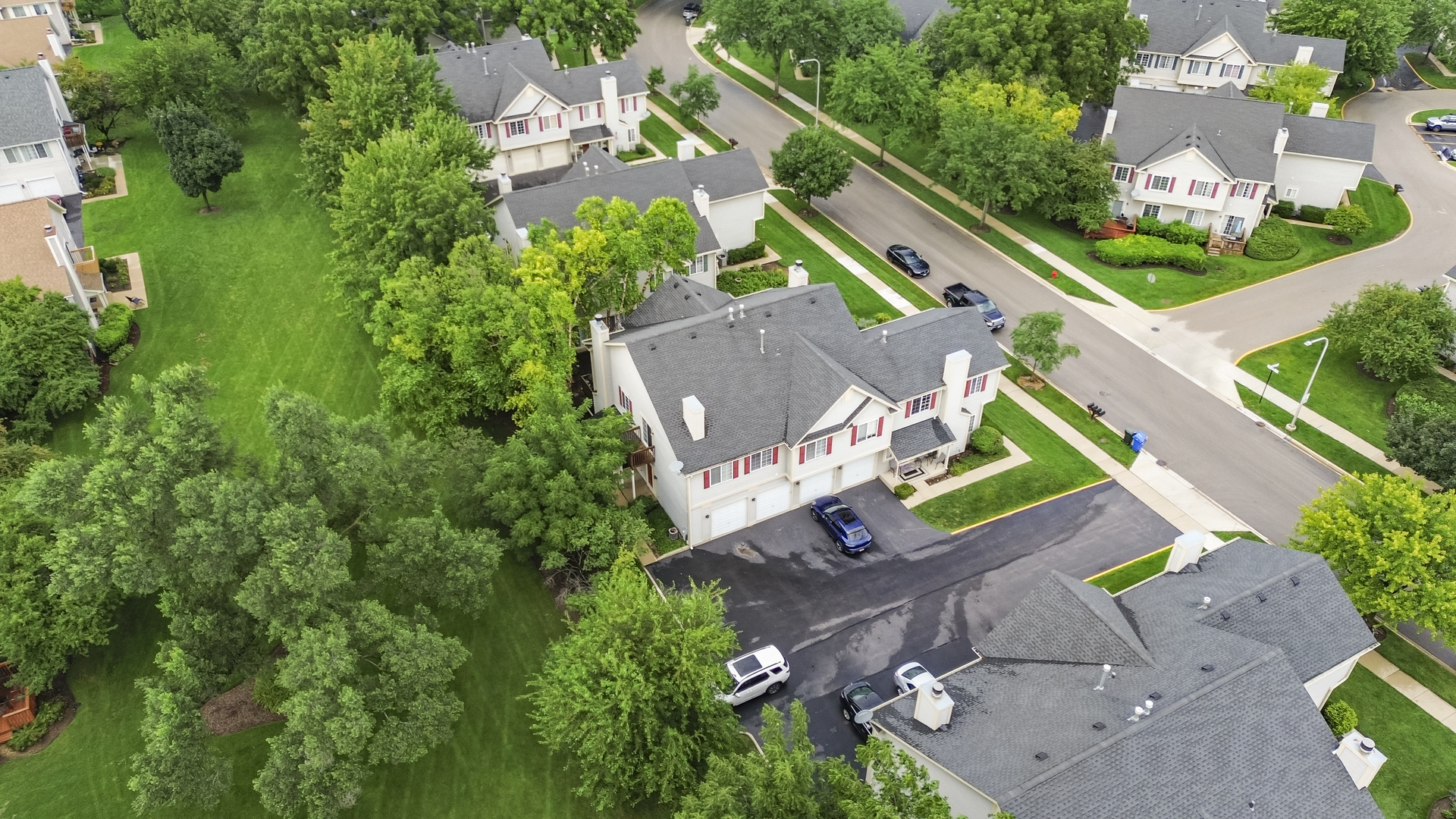 336 Windsor Court #D, South Elgin, IL 60177
