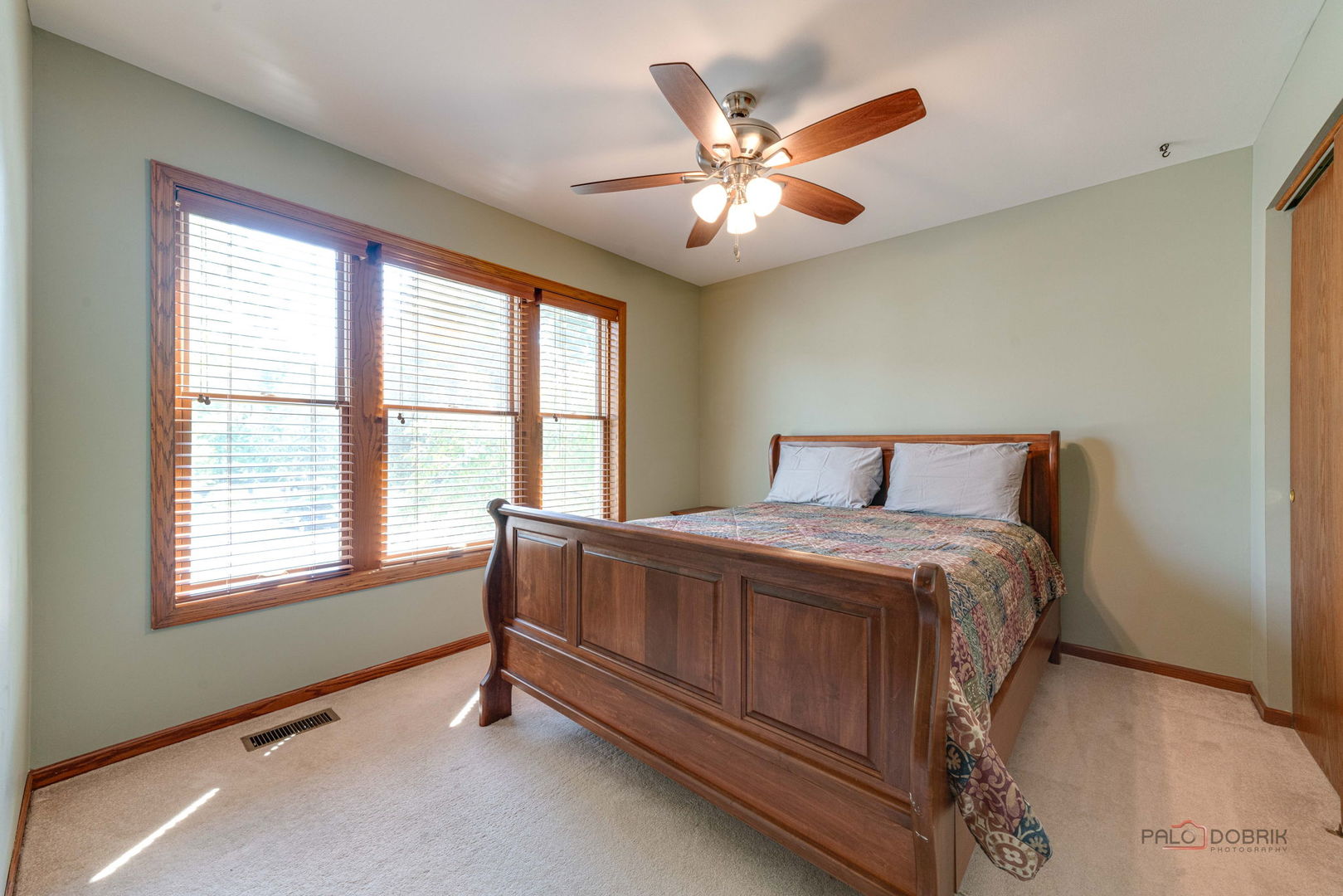291 Hunter Court, Vernon Hills, IL 60061