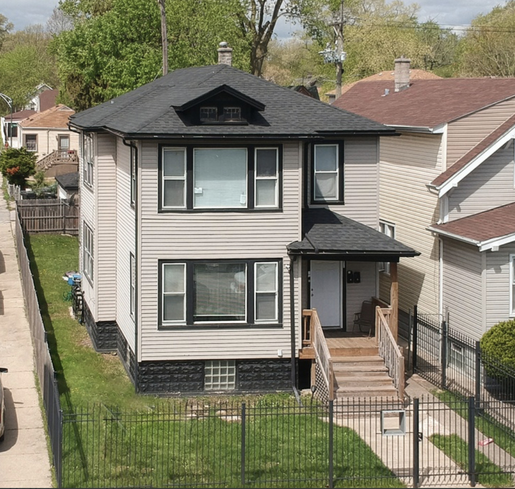 12056 S La Salle Street #1, Chicago, IL 60628