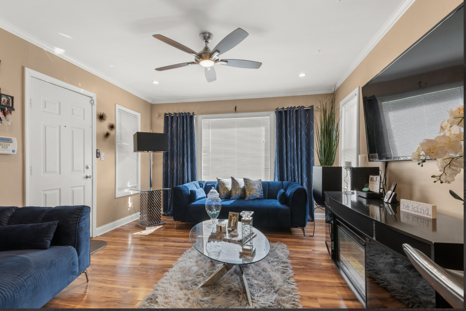 12056 S La Salle Street #1, Chicago, IL 60628