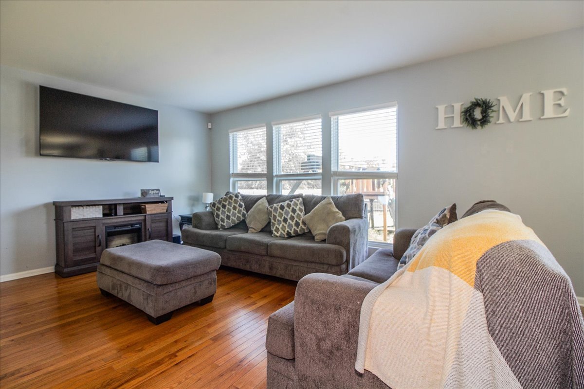 4558 Marquette Street, Yorkville, IL 60560