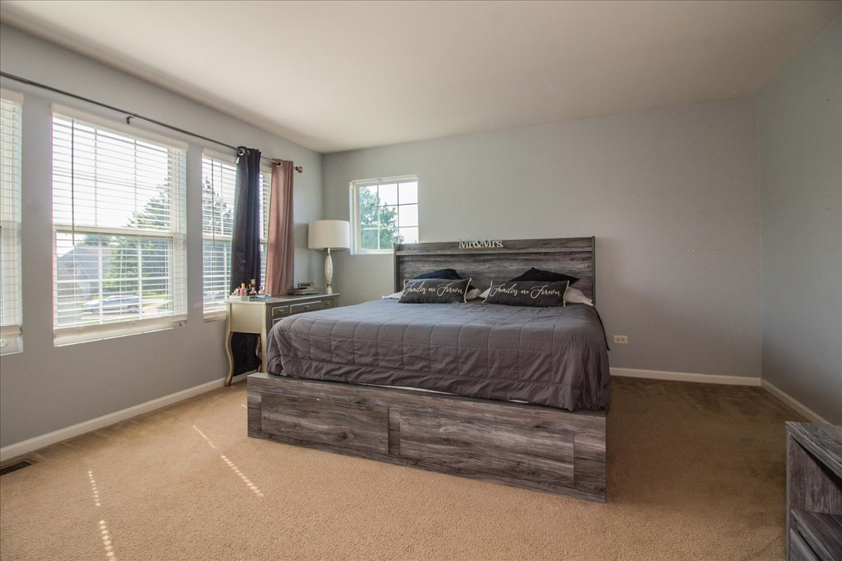 4558 Marquette Street, Yorkville, IL 60560