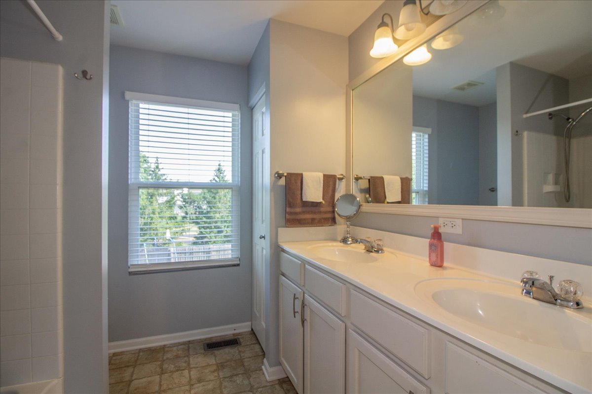 4558 Marquette Street, Yorkville, IL 60560